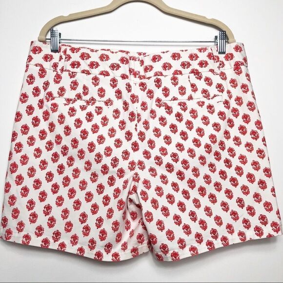 LOFT Blossom Riviera Shorts With 6" Inseam - Picture 4 of 7